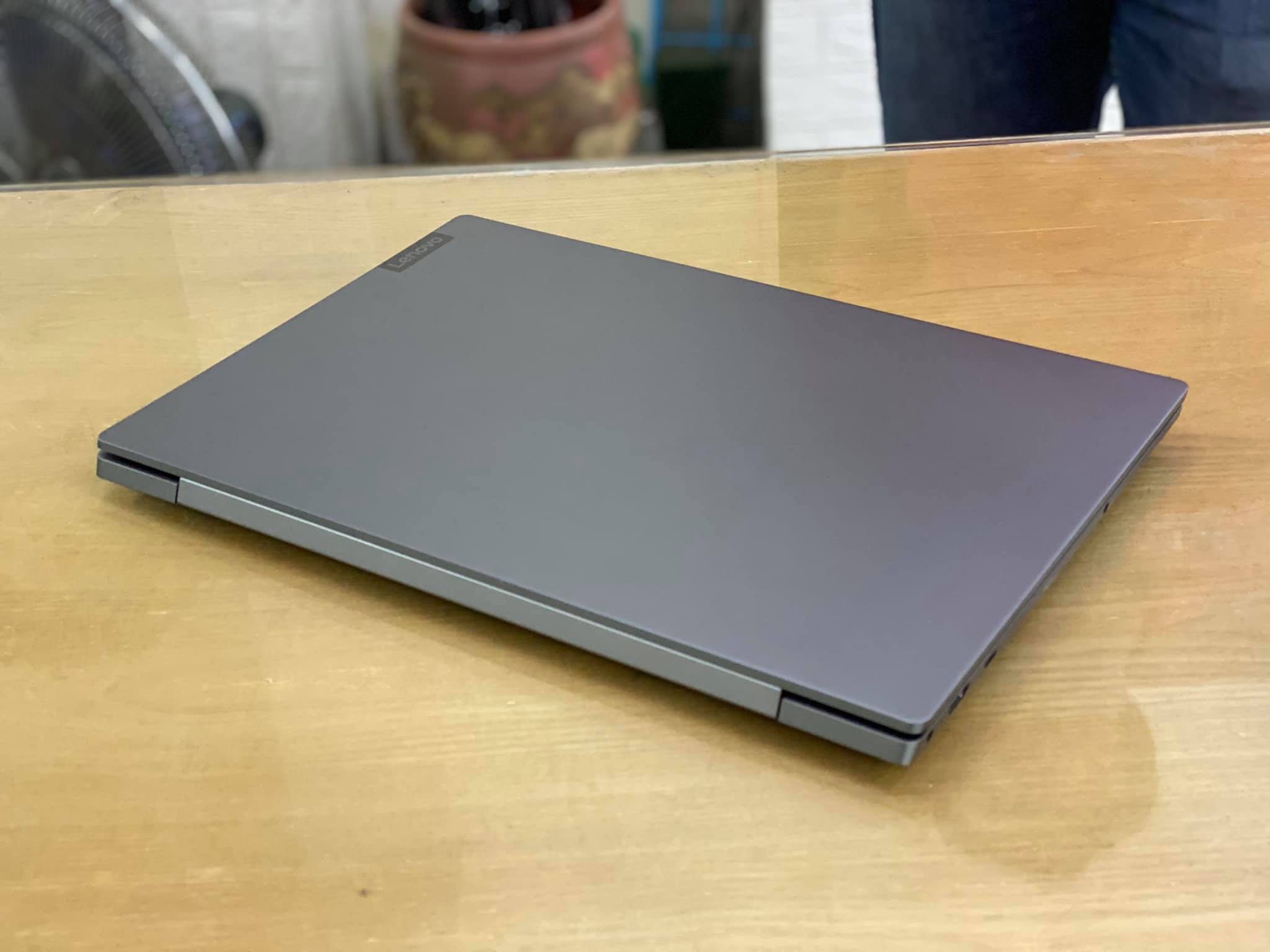 Laptop Lenovo IdeaPad S540 15IML.jpg